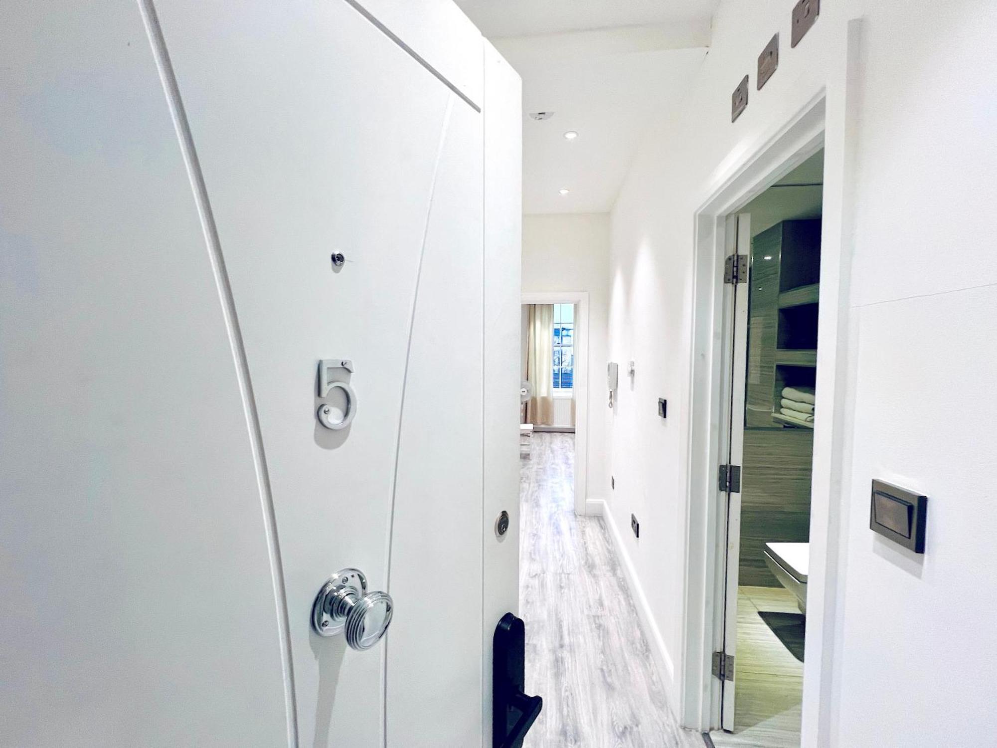 Harrow Apartments Лондон Экстерьер фото