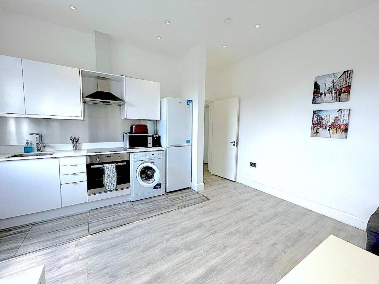 Harrow Apartments Лондон Экстерьер фото