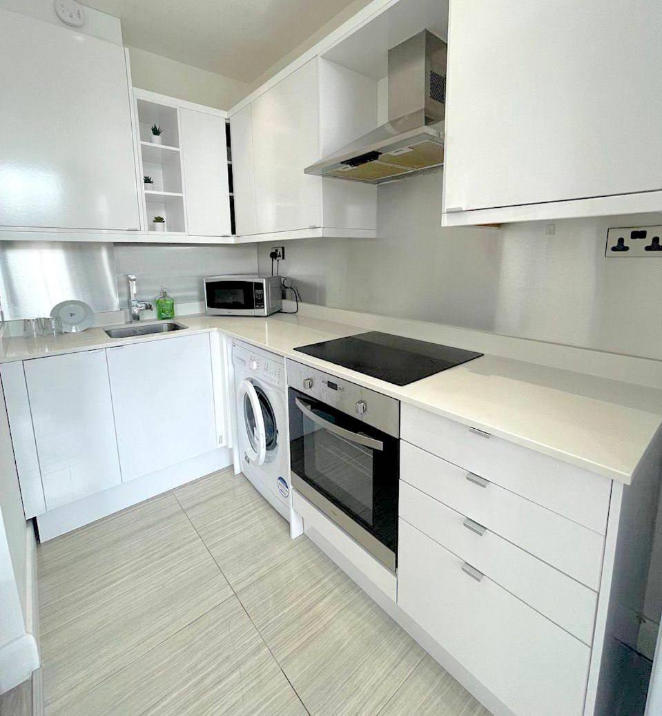 Harrow Apartments Лондон Экстерьер фото